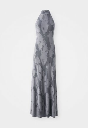 Robe grise longue et ajustée avec un col montant et un subtil motif nuageux. Fabriquée dans un tissu lisse et extensible. Design jusqu'au sol.