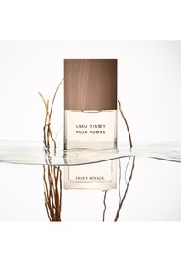 Issey Miyake EAU&VÉTIVER EAU DE TOILETTE INTENSE SPRAY - Eau de Toilette