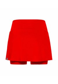 Falda corta roja con diseño acampanado y cinturilla plana, hecha de una tela suave, incluye pantalones cortos adjuntos por debajo. Sin patrones o acentos visibles.