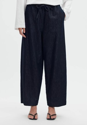 Selected, BARREL FIT TROUSERS MID WAISTED - Дънки с широк крачол - dark blue denim