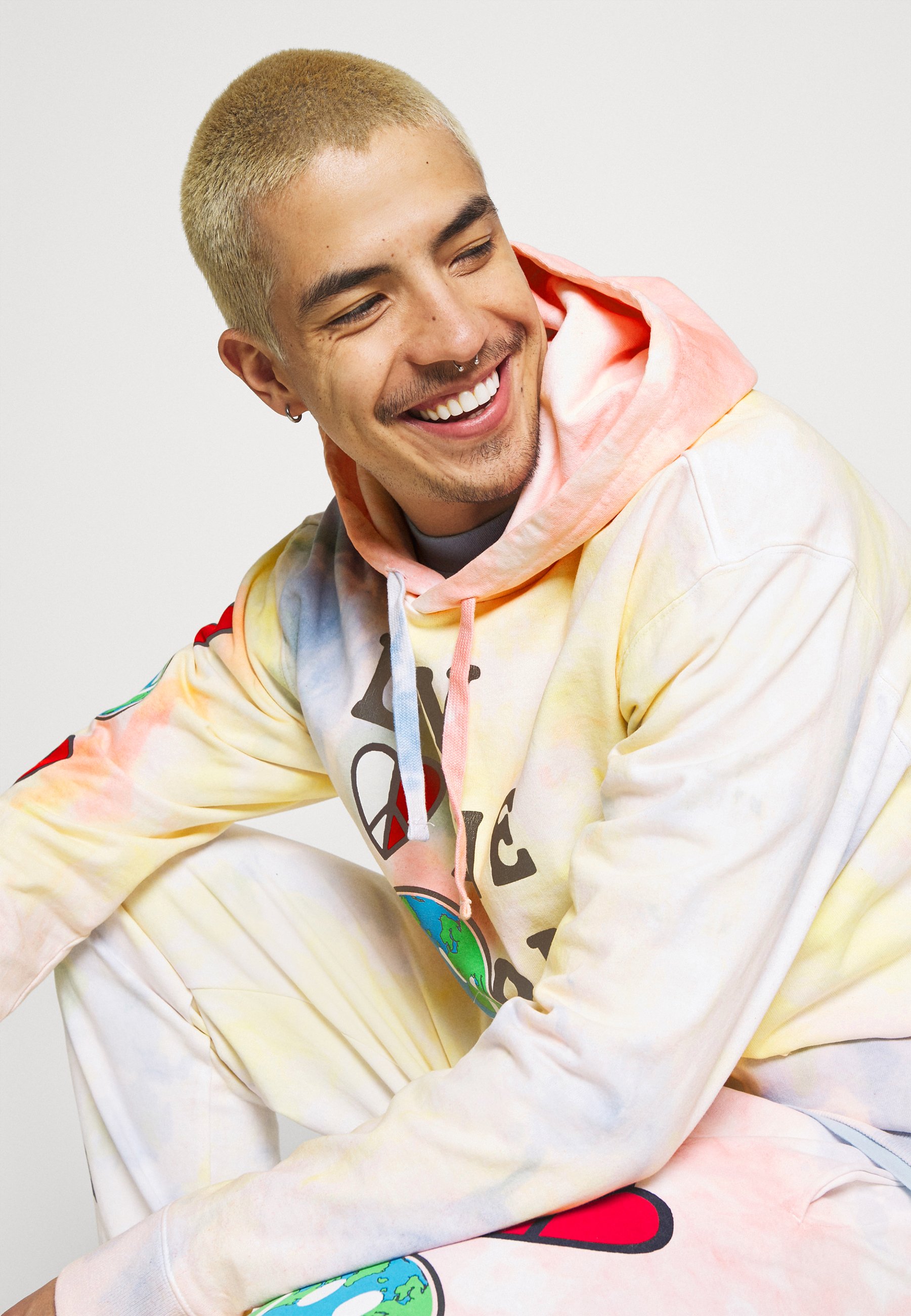 Tommy Jeans LUV THE WORLD HOODIE UNISEX 