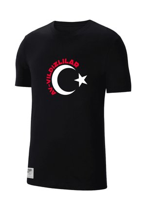 Schwarzes kurzärmeliges T-Shirt mit weißem Halbmond und Stern in der Mitte, umgeben von rotem Text "AY-VILDIZLILAR" in einem Halbkreis.