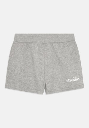 Shorts en tricot de coton gris clair avec une ceinture élastique et un petit logo blanc "ellesse" sur la partie inférieure de la jambe droite.