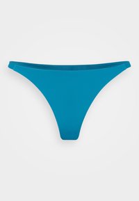 Turkise bikini-bunn med en jevn tekstur, lav skjæring, og tynne sidestrikk. Ingen synlige mønstre eller metalldetaljer.