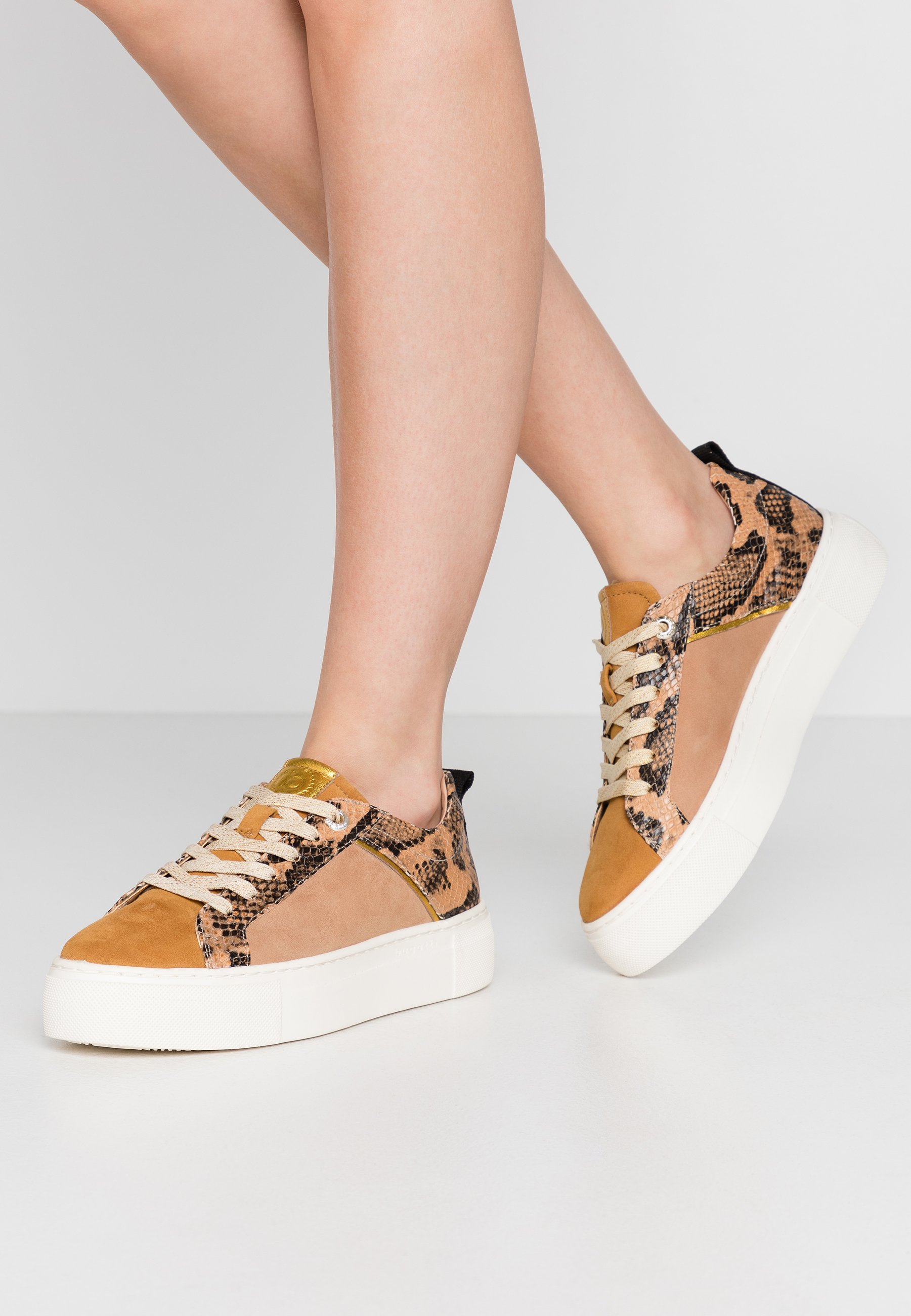 bugatti trainers womens