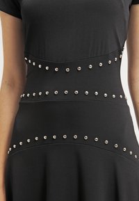 MICHAEL Michael Kors Žerzejové šaty - black