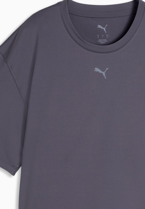 PUMA W CLOUDSPUN RELAXED TEE - Sports T-shirt - inky depths — foto 6