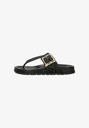 Sandali in tono nero con cinturino intrecciato sulla parte superiore e dettaglio della fibbia in tono oro; soletta morbida e testurizzata; suola in gomma resistente.