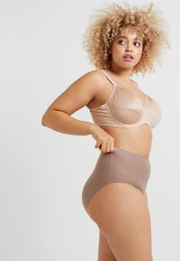 Chantelle PLUS SIZE - Briefs - cappuccino