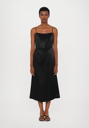 TRINE - Vapaa-ajan mekko - black