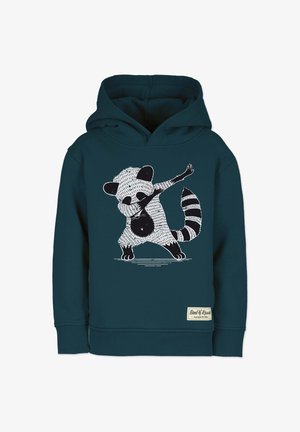 Mørkegrøn hættebluse med en grafik af en vaskebjørn i sort og hvid, med ribbede manchetter og et lille logo mærke nederst.