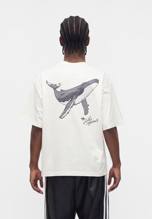 adidas Originals, WHALE GRAPHIC TEE UNISEX - T-shirt print - off-white