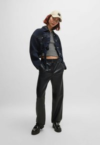 HUGO Lederhose - black one