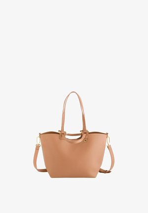 Geantă tote maro deschis din piele, cu două mânere superioare și curea de umăr detașabilă, decorată cu accente metalice aurii.