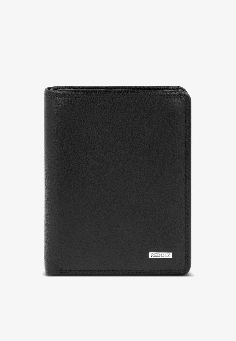 Zwarte leren portemonnee met een gestructureerde afwerking, bi-fold ontwerp en zilveren logo-accent. Heeft nette stiksels en een compacte vorm.