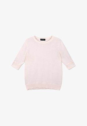 Lichtroze gebreide trui met korte mouwen, ronde halslijn en geribbelde manchetten en zoom, met het label "REPEAT" aan de binnenkant van de kraag.