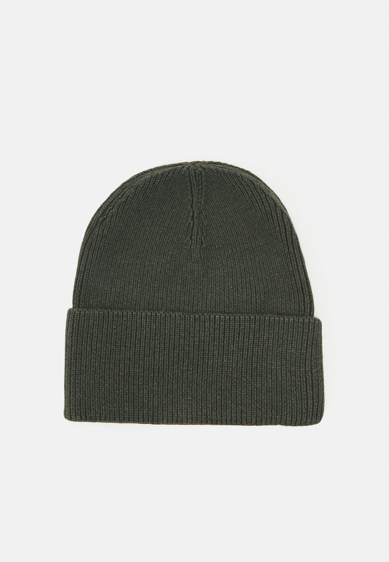 Gebreide muts in donkergroen, met een gestructureerd ribbels patroon en een omgeslagen boord voor een verstelbare pasvorm. Zachte, rekbare stof.