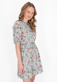 myMo Bluse - sage green multicolor