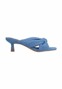 Blauwe geweven muiltjes met een geknoopt ontwerp en open tenen. Voorzien van een lage, doorzichtige hak en textiel in een licht, luchtig patroon.