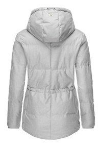 Giacca puffer grigia chiara con cappuccio, vita st cintrata e due tasche laterali. Tessuto texturizzato con dettagli di trapuntatura sulla schiena.