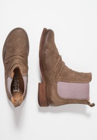 Felmini Kotníkové boty - taupe
