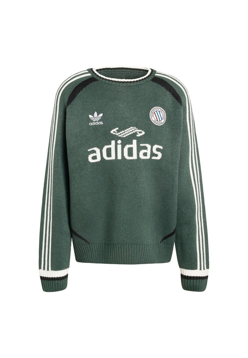 Maglione verde lavorato a maglia con strisce bianche, con logo "adidas" e toppa sul petto. Polsini e orlo a coste. Realizzato in materiale testurizzato.