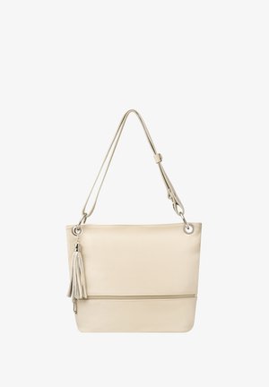 Beige színű bőr bevásárlótáska strukturált felülettel, cipzáras elülső zsebbel, ezüst színű fémrészletekkel és díszes bojt-al a oldalán.