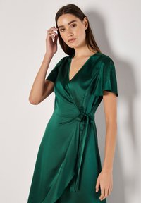 Apricot Robe de jour - green