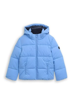 Veste doudoune bleu clair avec capuche, dotée d'un zip sur le devant, de deux poches latérales et d'un rembourrage matelassé pour l'isolation.