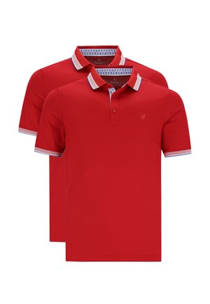Rote Poloshirts mit klassischem Design, geripptem Kragen in Weiß und Blau und einer Drei-Knopf-Leiste. Weicher Stoff.