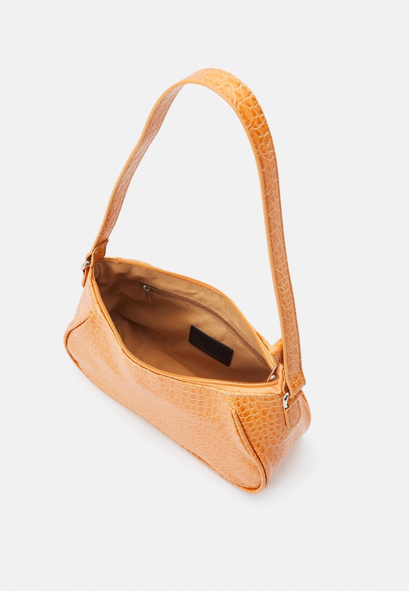 Pieces Handtasche orange (Pre-owned) Zalando