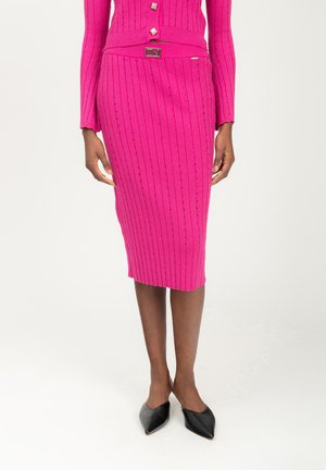 Pencil skirt - fuchsia