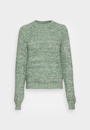 Pull en maille chinée vert et gris avec encolure ronde côtelée, manches longues, poignets et ourlet côtelés.