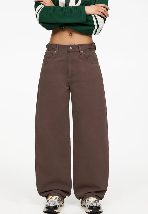 SKATER - Jeans Straight Leg