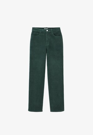 Pantalon en velours côtelé vert avec une coupe droite, doté de poches avant et d'une fermeture à bouton. Texture lisse avec des détails en côtes.