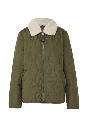 Quilted olive green jacket with a cream faux shearling collar, front zip closure, and side pockets. Textured design adds subtle detail.
