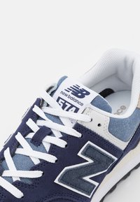 New Balance ML574 UNISEX - Sapatilhas - navy