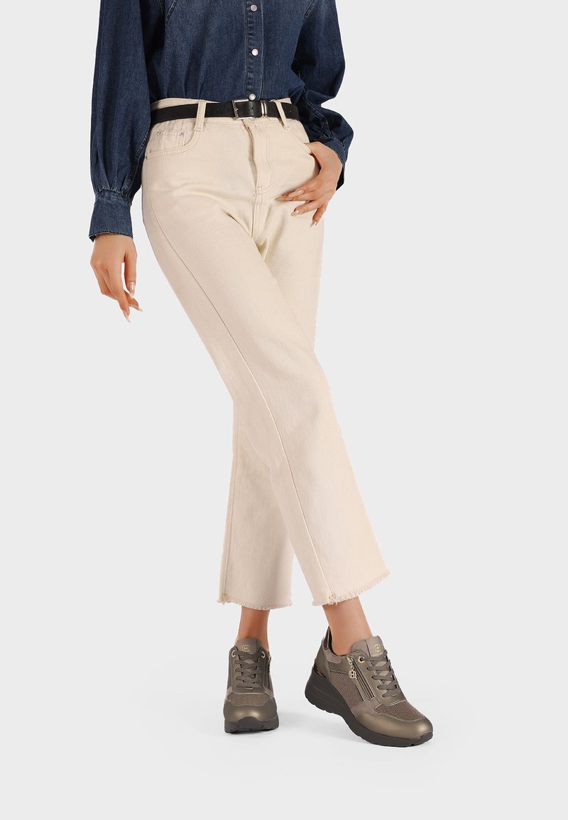 Queen Helena Sneakers basse - bronzo