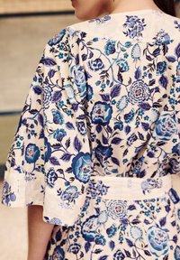 Cath Kidston PRINTED KIMONO - Köntös - blue white floral