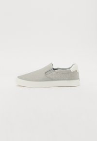 Atlasīts, mirage gray/bright white