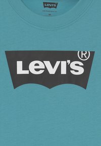 Levi's® BATWING TEE - T-shirt estampada - aqua