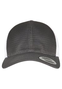 Grå og hvid mesh snapback hat med en struktureret krone og buet skygge, prydet med et rundt label på fronten med mærkenavnet.