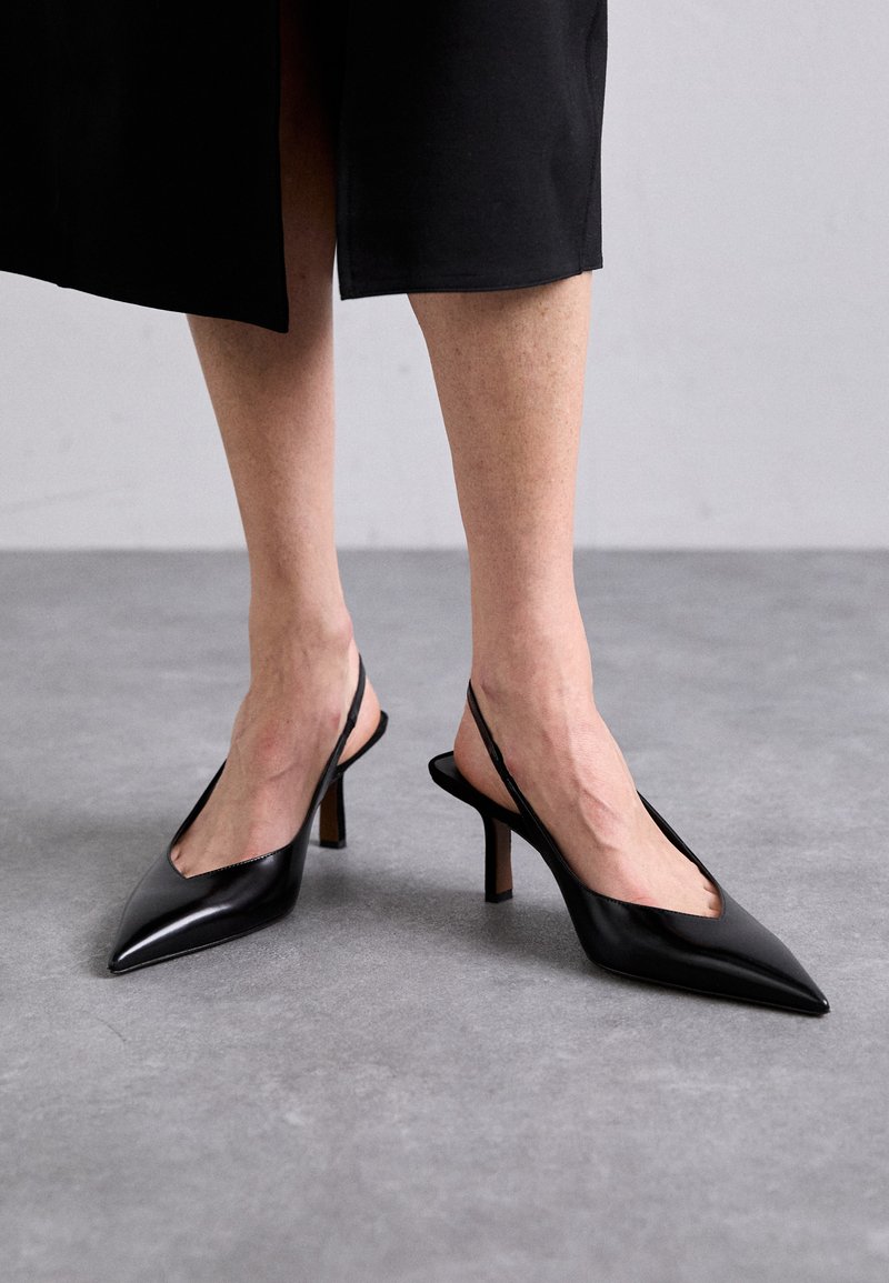 NEOUS MORIAH - Magas sarkú cipők - black