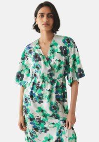 ENSEMBLE FLOWERS GRANDE TAILLE