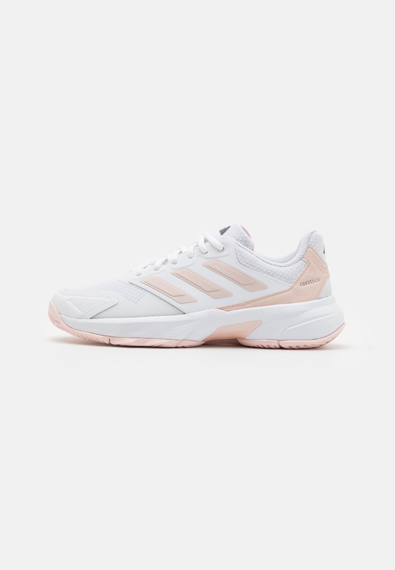 adidas Performance COURTJAM CONTROL - Tenisice za sve terene - footwear white/sandy pink metallic