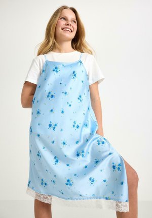Lindex, LINDEX SET - DRESS AND T-SHIRT LINDEX - T-shirts print - light blue