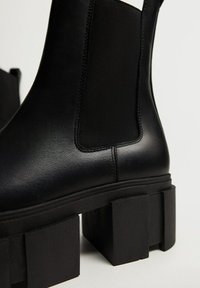 Mango Ankle boot