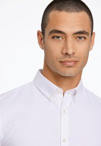 Lindbergh OXFORD SUPERFLEX - Camisa - white