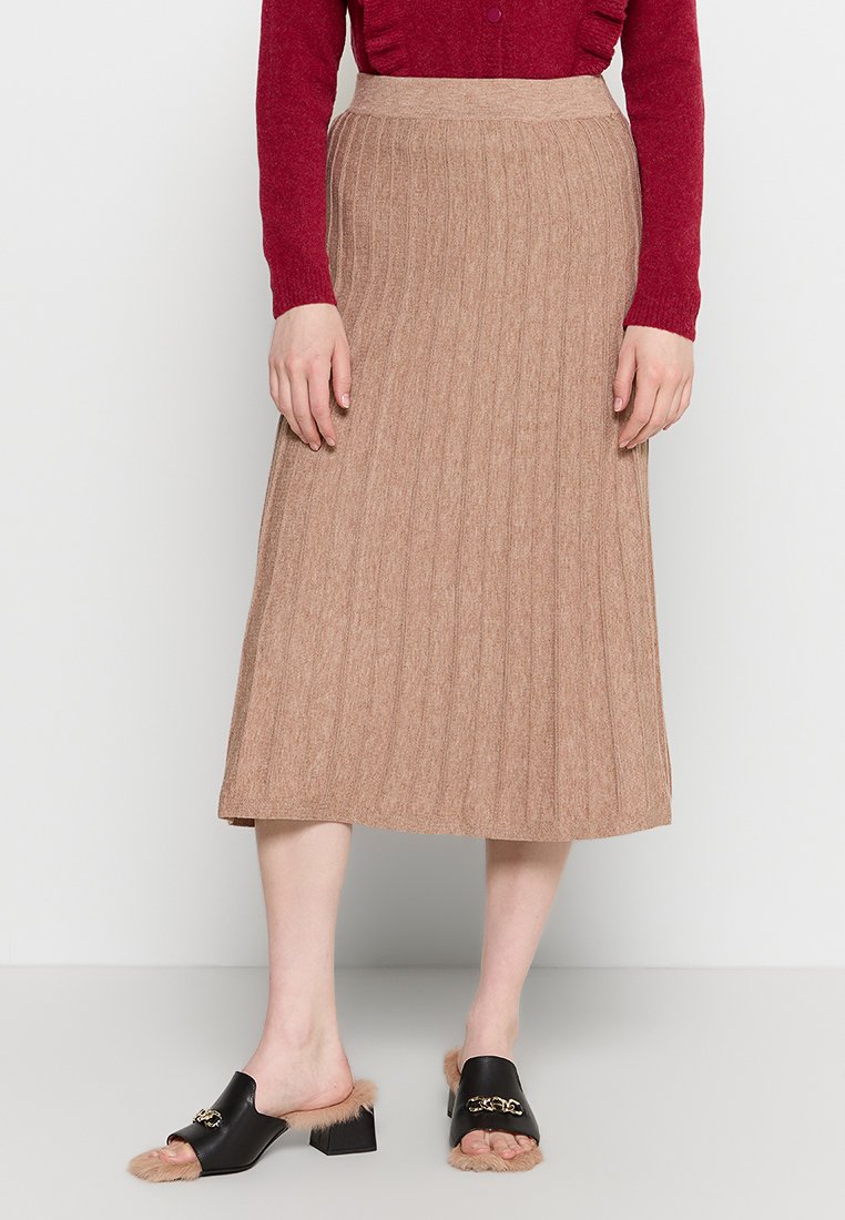 Damart Plooirok bruin