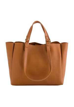 Bolso tote de cuero marrón medio con superficie texturizada, dos asas para el hombro y una parte superior ligeramente abierta.